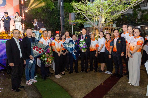 คณบดีคณะวิทยาศาสตร์ประยุกต์ ร่วมแสดงความยินดีกับบุุคลากรในงานวันรวมน้ำใจชาว มจพ. 