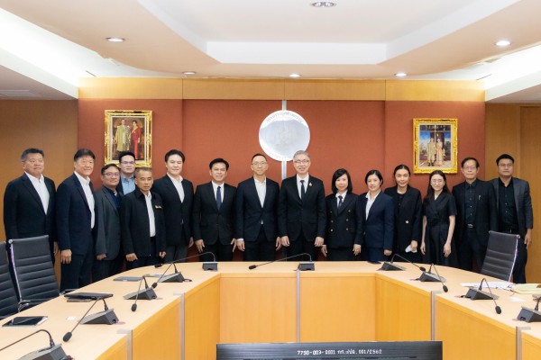 คณะผู้บริหารคณะวิทยาศาสตร์ประยุกต์ มจพ. เข้าพบปลัดกระทรวงอุตสาหกรรม เพื่อหารือเชิงนโยบายด้านอุตสาหกรรมเซมิคอนดักเตอร์